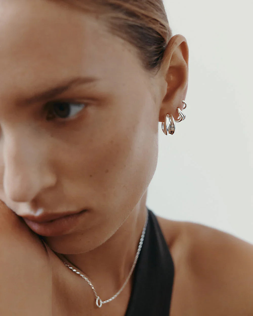 Kirstin Ash Earrings Kirstin Ash Rise Hoops (18K Gold Plated & Silver)