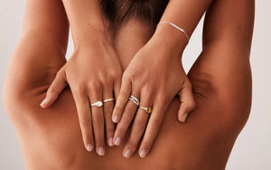 Kirstin ash sentiment bar bracelet 9k gold front 1