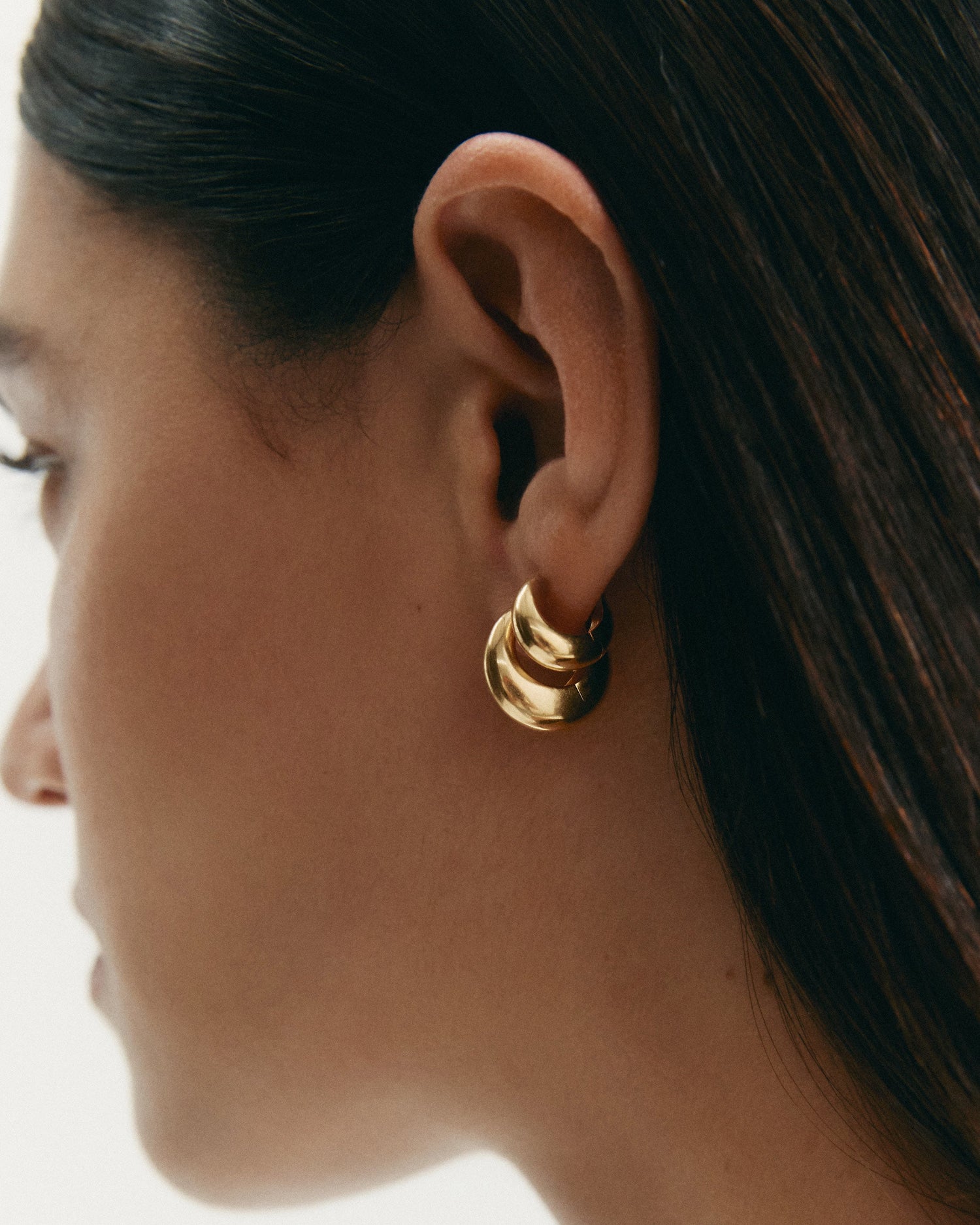 kirstin-ash-earrings-kirstin-ash-indigo-hoops-small-18k-gold-plated-silver-1240842956