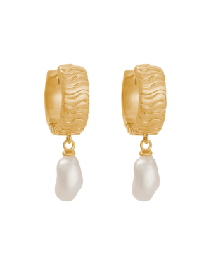 Kirstin Ash Earrings Yellow Gold Isole Pearl Earrings