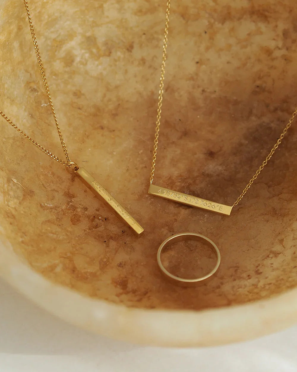 Kirstin Ash Necklaces Kirstin Ash Engravable Petite Bar Necklace – Gold Vermeil & Sterling Silver