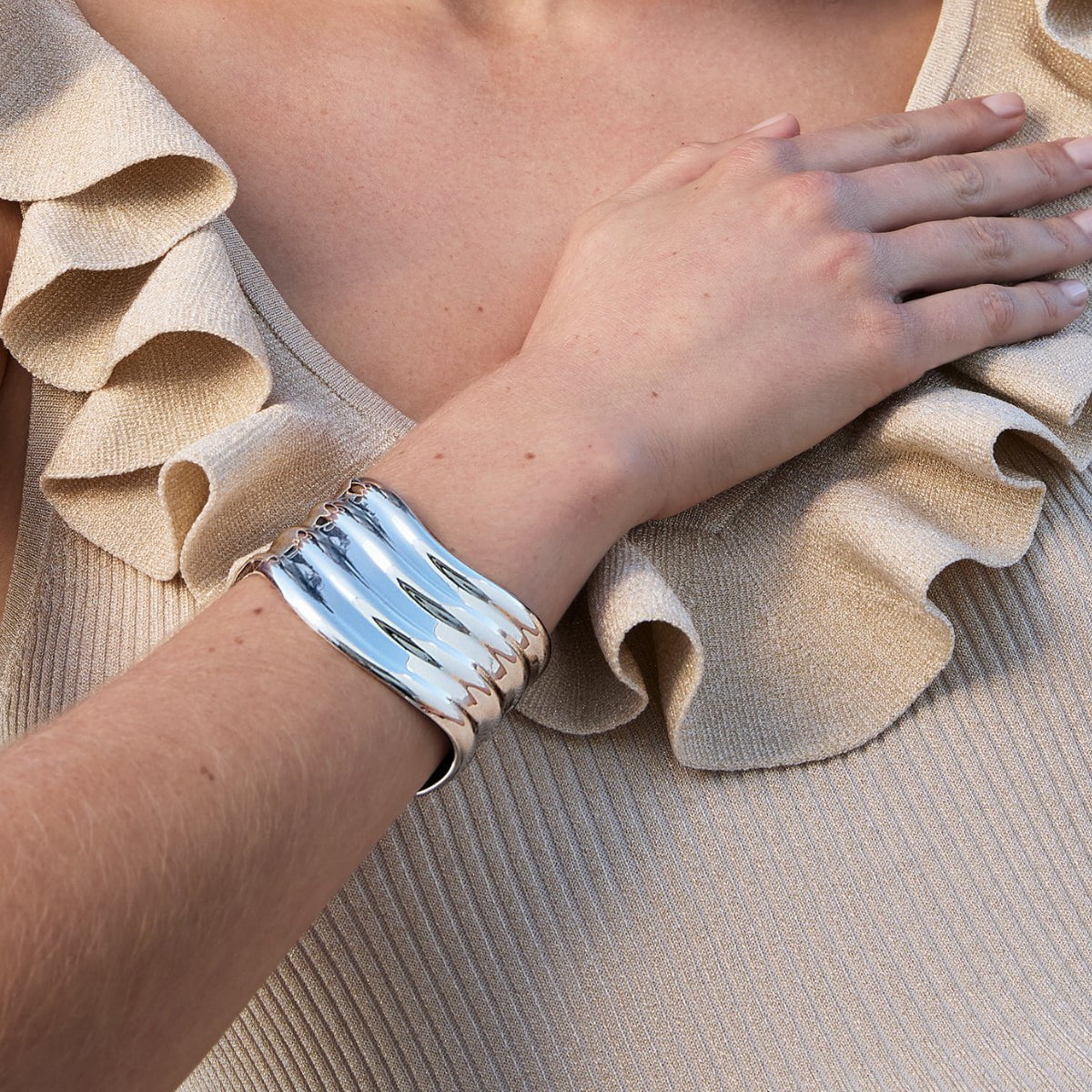 Najo Silver ridged cuff bangle main image 0