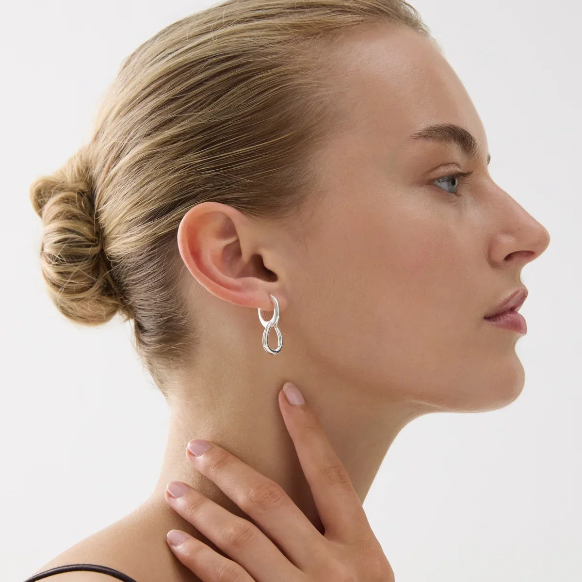Najo Earrings Najo Astra Drop Huggie Earrings – Gold & Silver