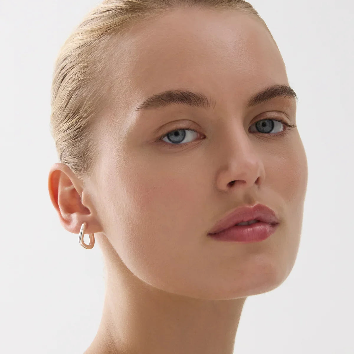 Najo Earrings Najo Balm Oval Huggie Earrings – Gold & Silver