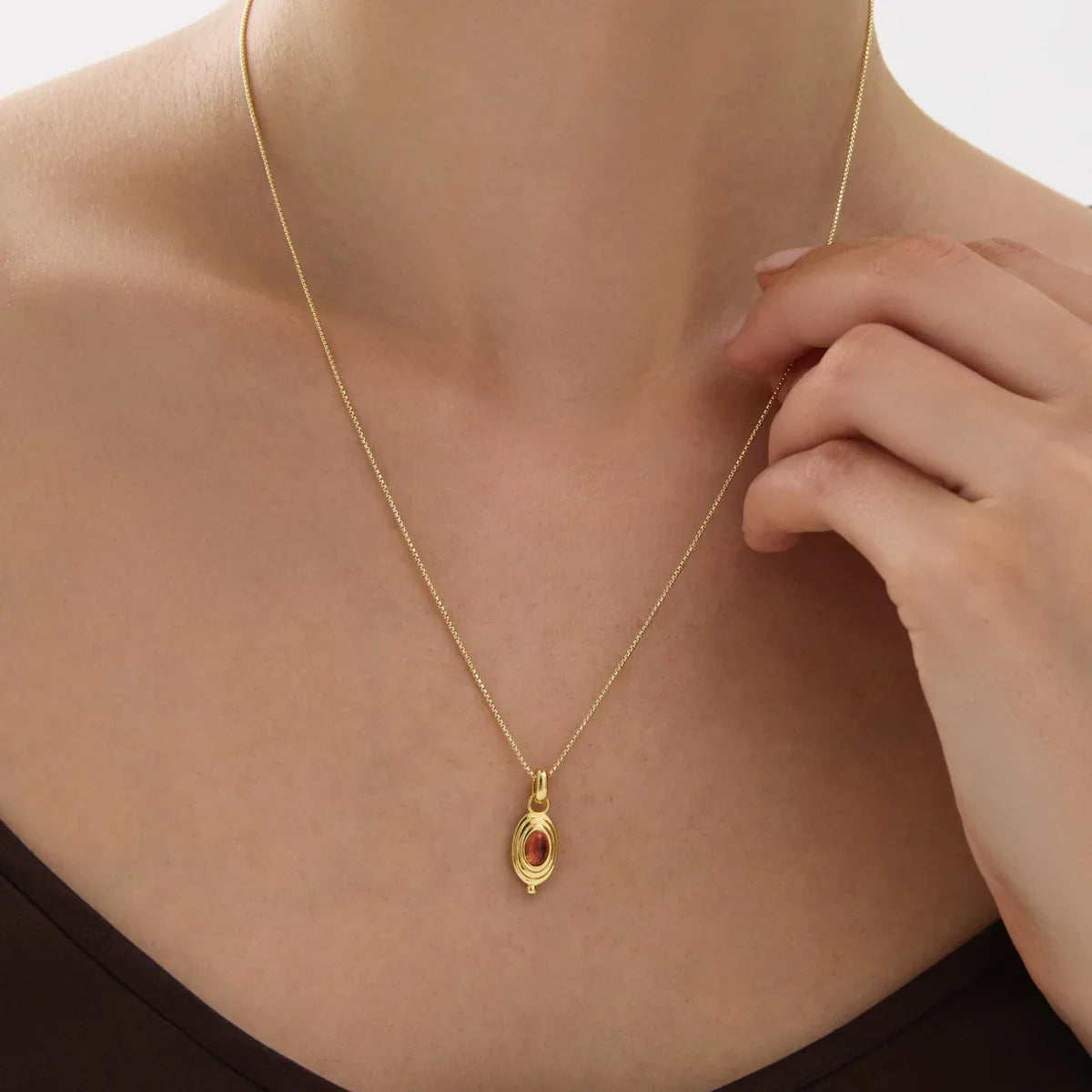 Najo Necklaces Najo Horizon Garnet Necklace