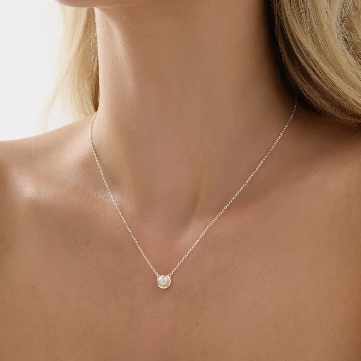 Najo Necklaces Najo Moonbeam Pearl Necklace – Gold, Silver & Rose Gold
