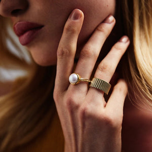 Najo Rings Najo Garland Two Tone Pearl Ring