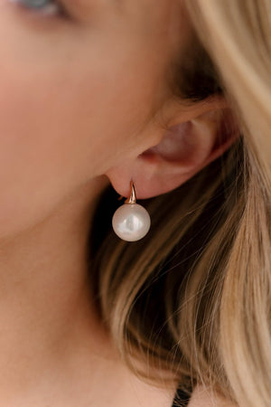 Sybella Earrings Sybella 12Mm Pearl On Gold Hook Earrings