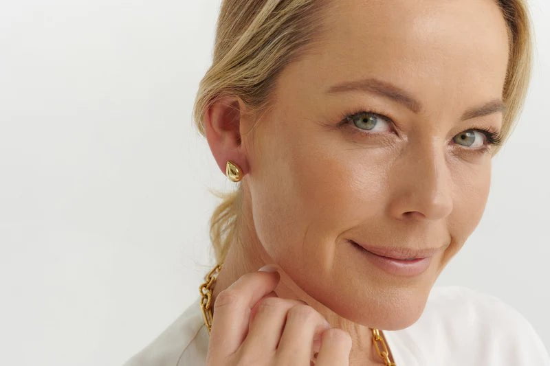 sybella-earrings-yellow-gold-andrea-stud-earrings-44719570649339