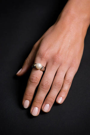Sybella Rings Sybella white freshwater pearl ring